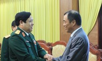 Министр обороны Вьетнама Фунг Куанг Тхань принял послов Китая и Таиланда